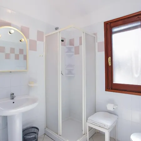 Dell'oleandro 펜션 부도니